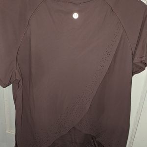 Lululemon cropped top